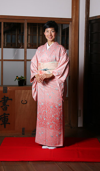 日本最大のブランド 正絹 着物 色無地 正絹 桜色着物 ピンク色無地